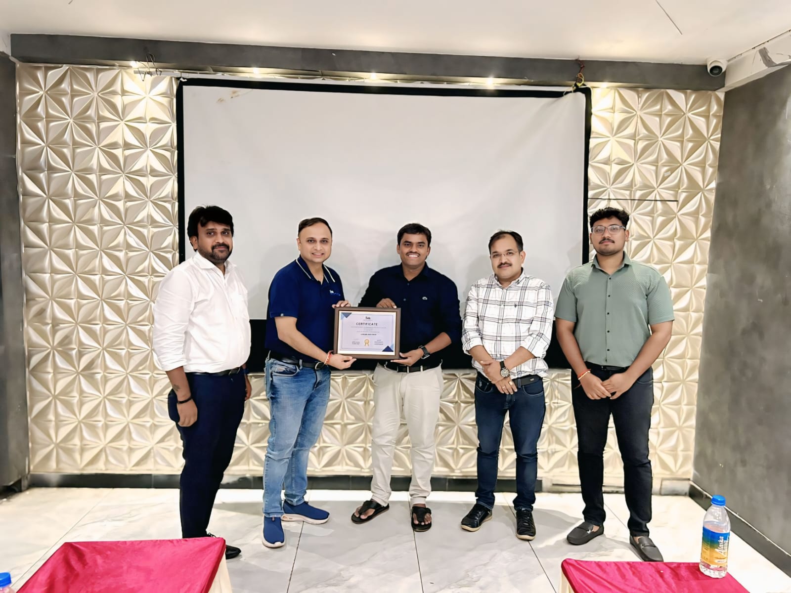 TALLY STAR ASSOCIATE PARTNER